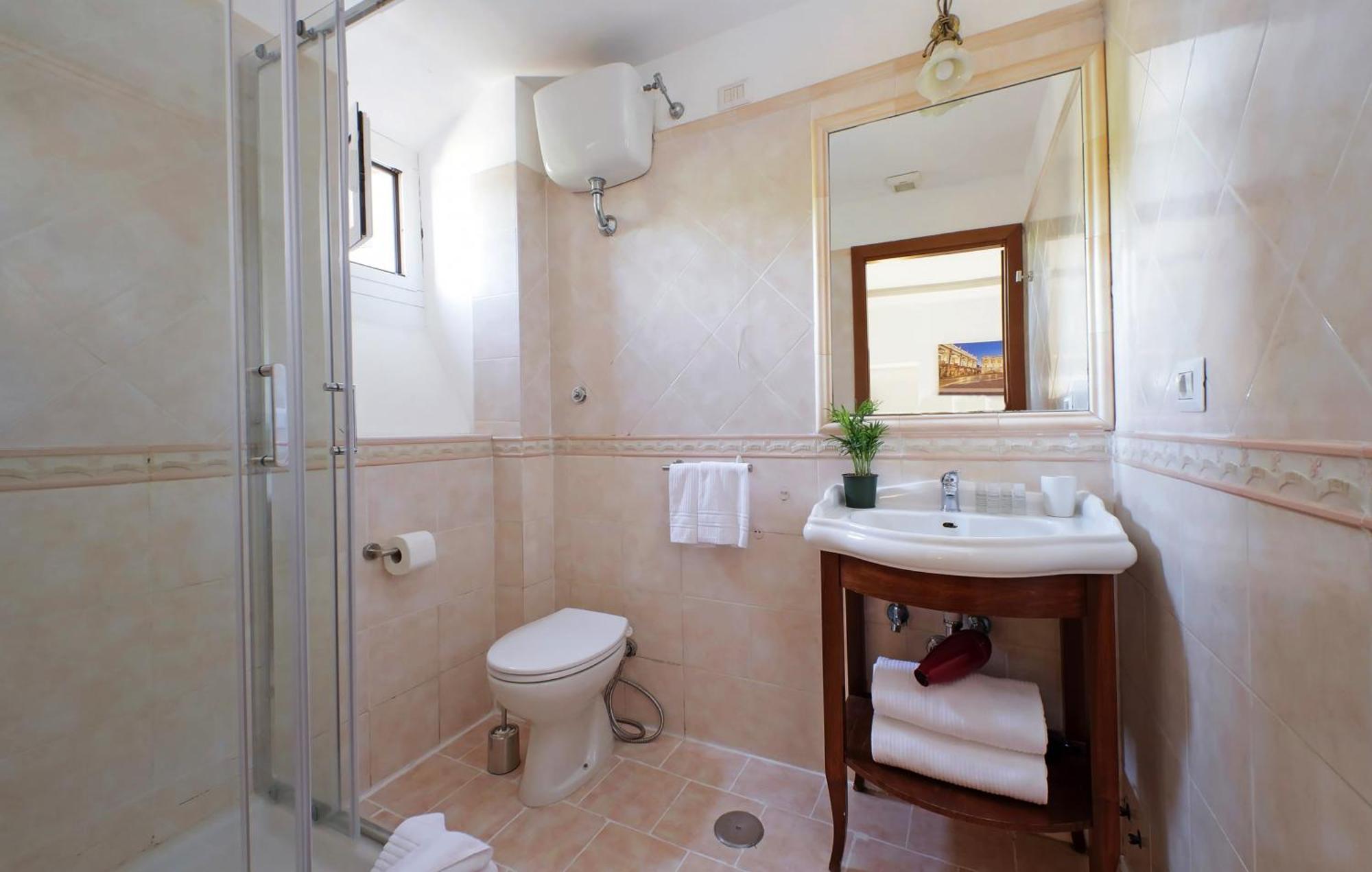 Romulus Rooms Dış mekan fotoğraf